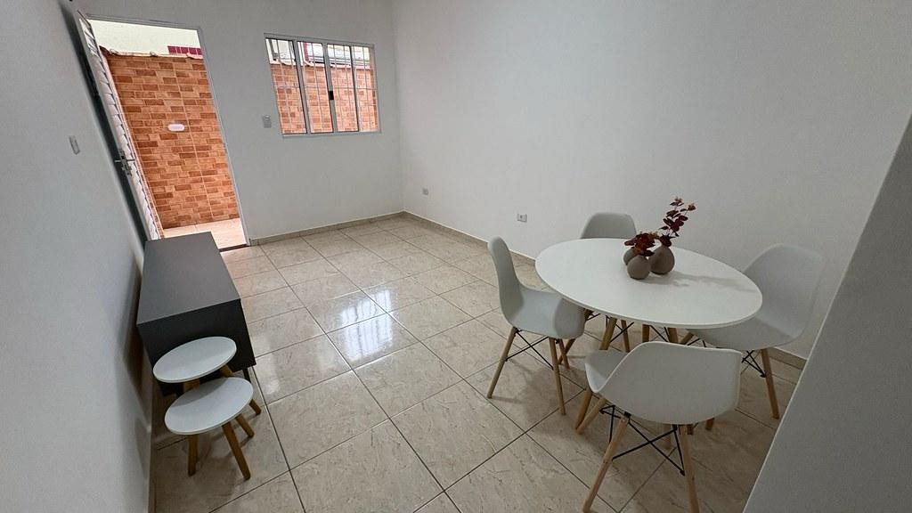 Casa com 2 quartos e 56 m² em Vila Guilhermina, Praia Grande