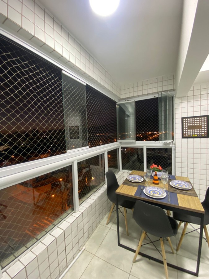 Apartamento com 1 quarto e 43 m² em Vila Guilhermina, Praia Grande
