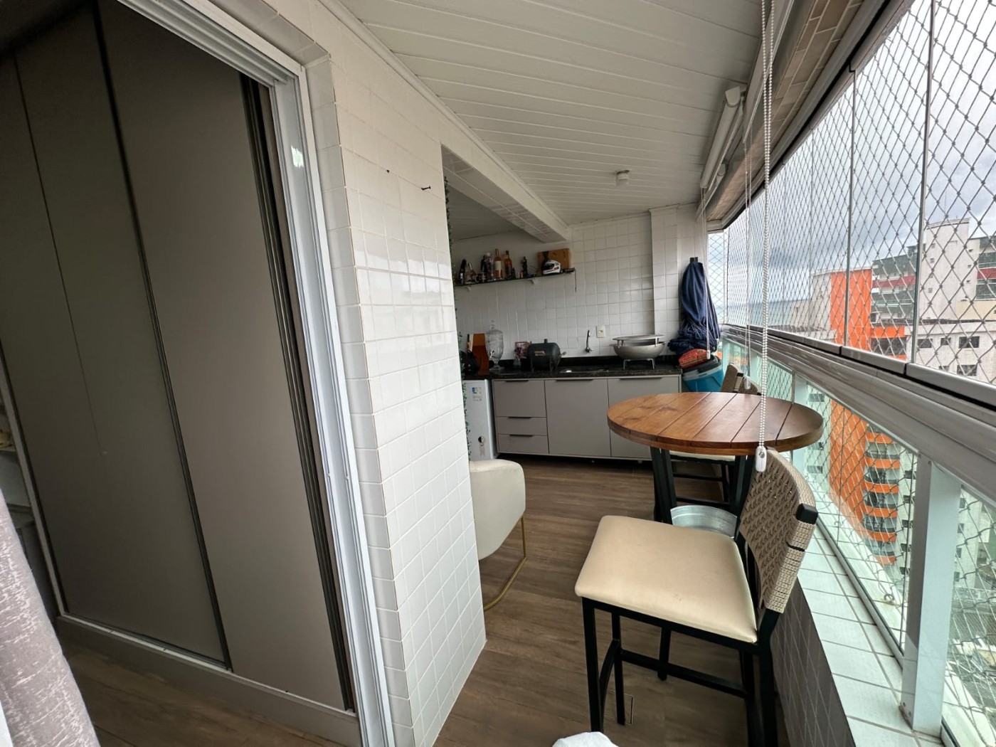 Apartamento com 2 quartos e 77 m² em Vila Guilhermina, Praia Grande