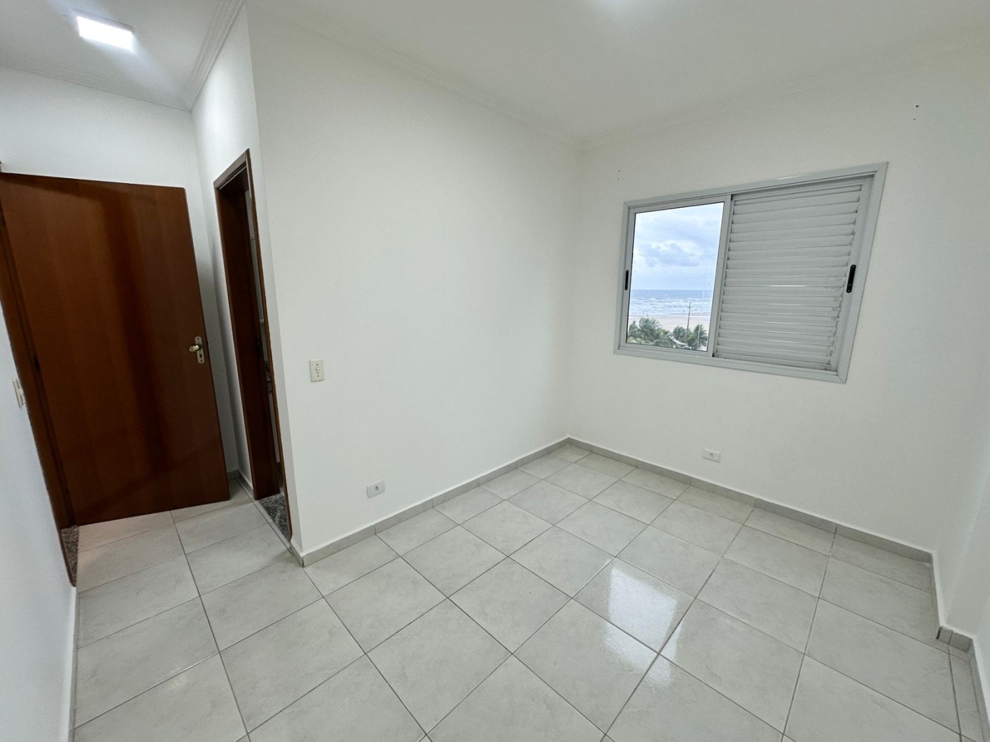 Apartamento com 3 quartos e 170 m² em Vila Guilhermina, Praia Grande