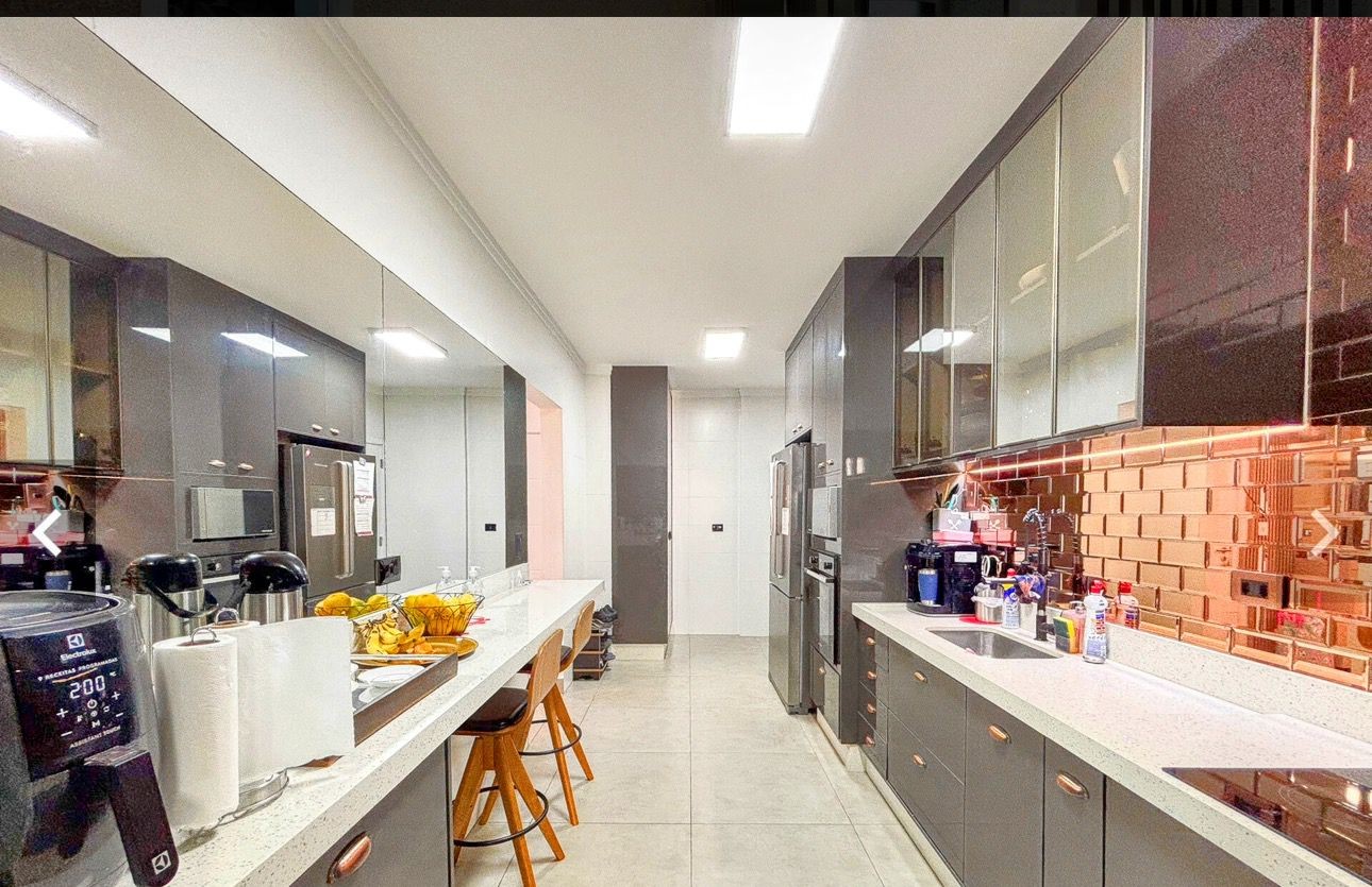 Apartamento com 3 quartos e 145 m² em Vila Guilhermina, Praia Grande