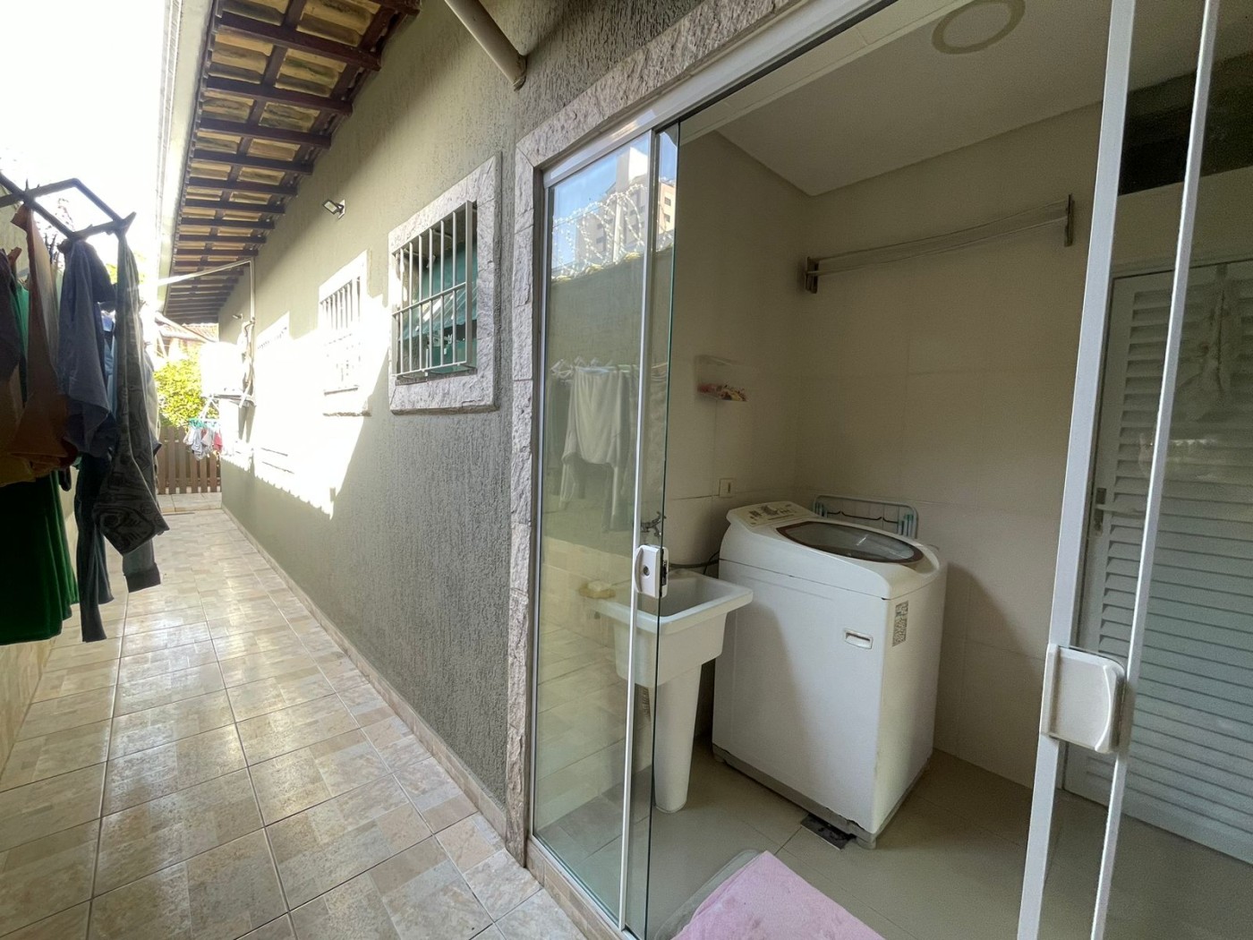 Casa com 4 quartos e 160 m² em Vila Guilhermina, Praia Grande