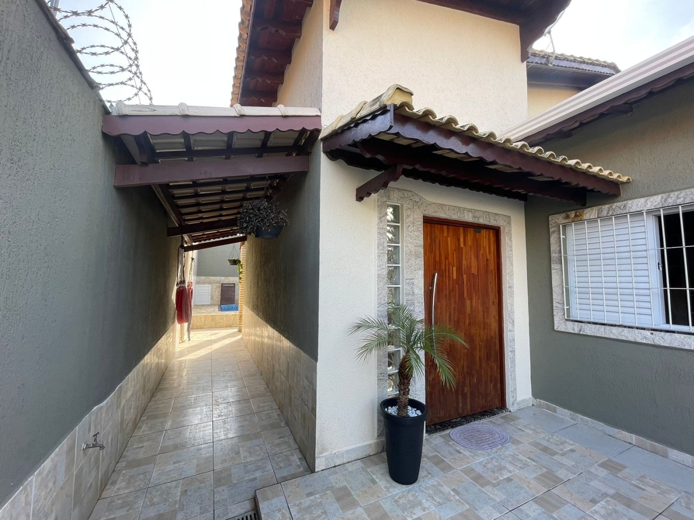Casa com 4 quartos e 160 m² em Vila Guilhermina, Praia Grande