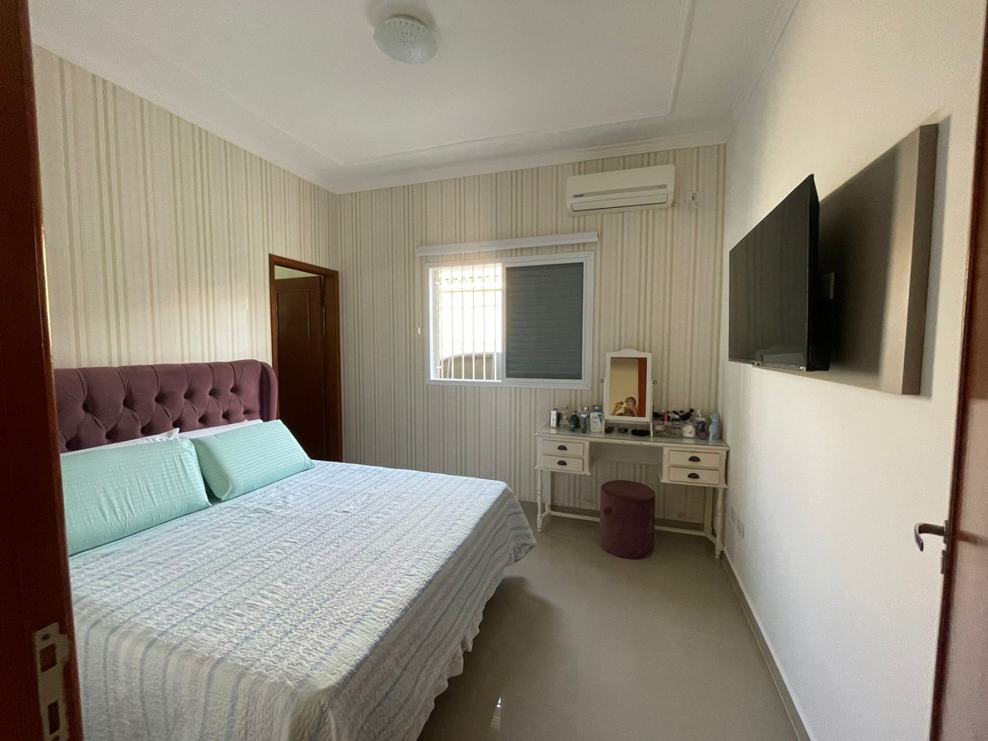 Casa com 4 quartos e 160 m² em Vila Guilhermina, Praia Grande