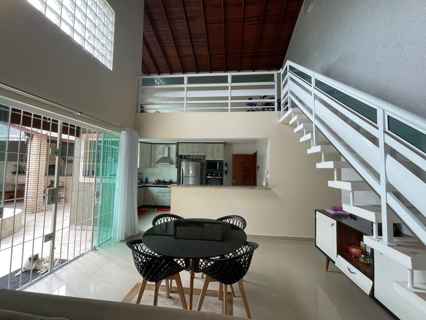 Casa com 4 quartos e 160 m² em Vila Guilhermina, Praia Grande