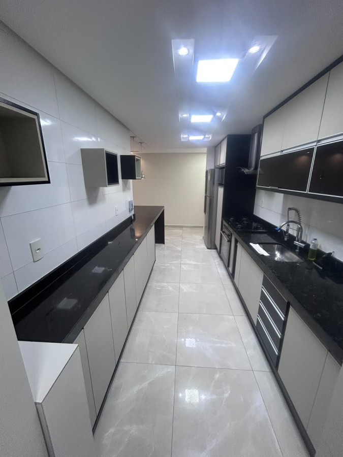 Apartamento com 3 quartos e 225 m² em Vila Guilhermina, Praia Grande