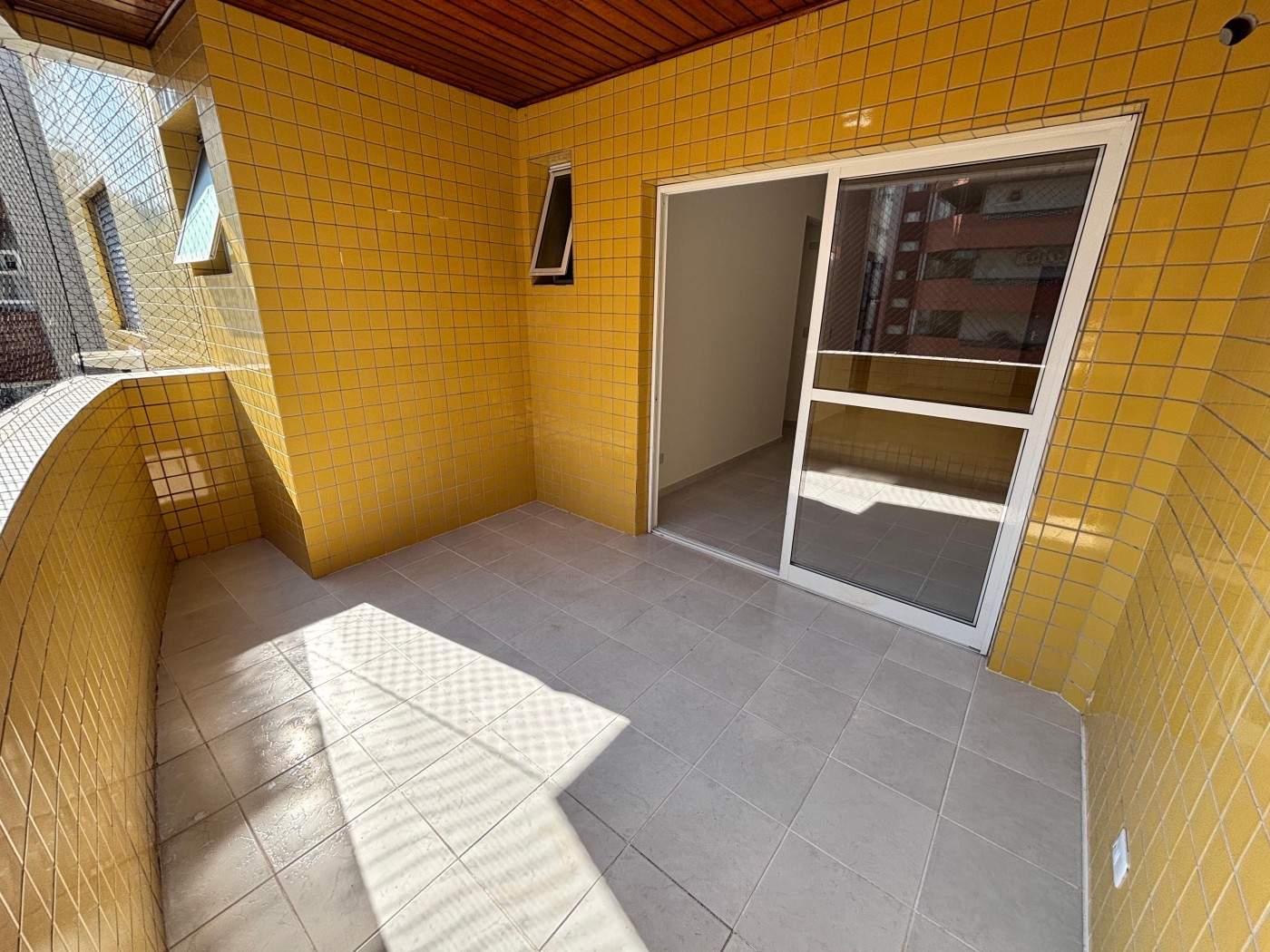 Apartamento com 2 quartos e 89 m² em Vila Guilhermina, Praia Grande