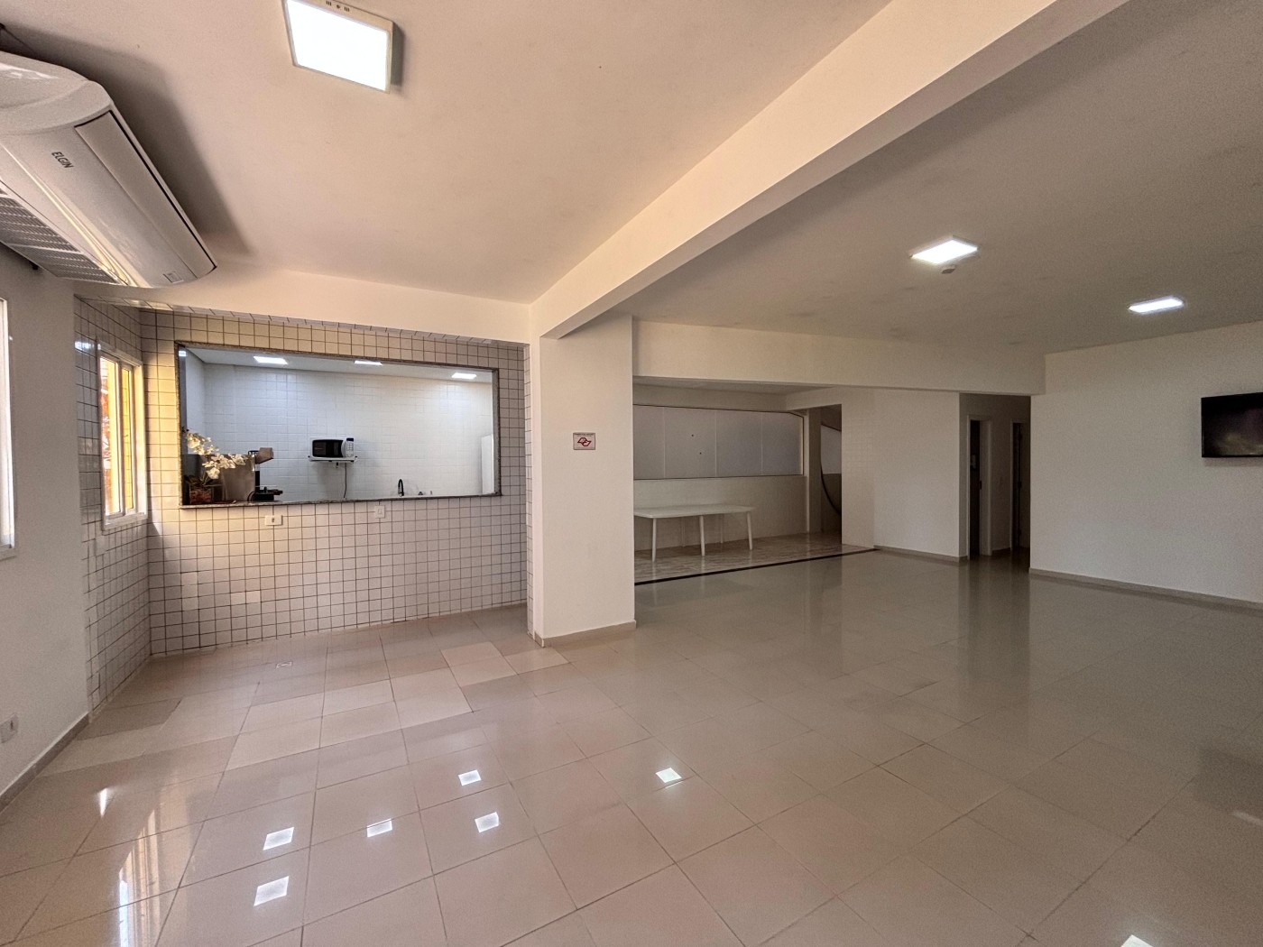 Apartamento com 2 quartos e 89 m² em Vila Guilhermina, Praia Grande
