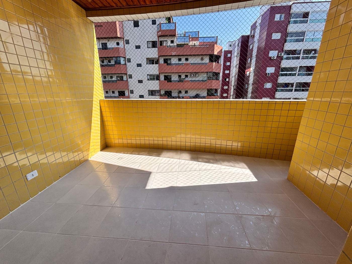 Apartamento com 2 quartos e 89 m² em Vila Guilhermina, Praia Grande