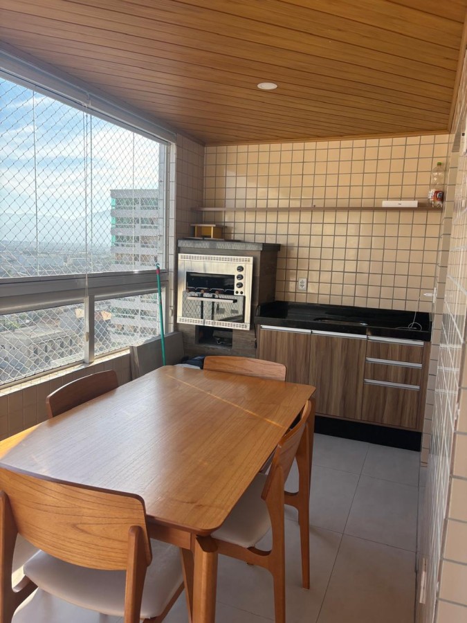 Apartamento com 2 quartos e 88 m² em Vila Guilhermina, Praia Grande