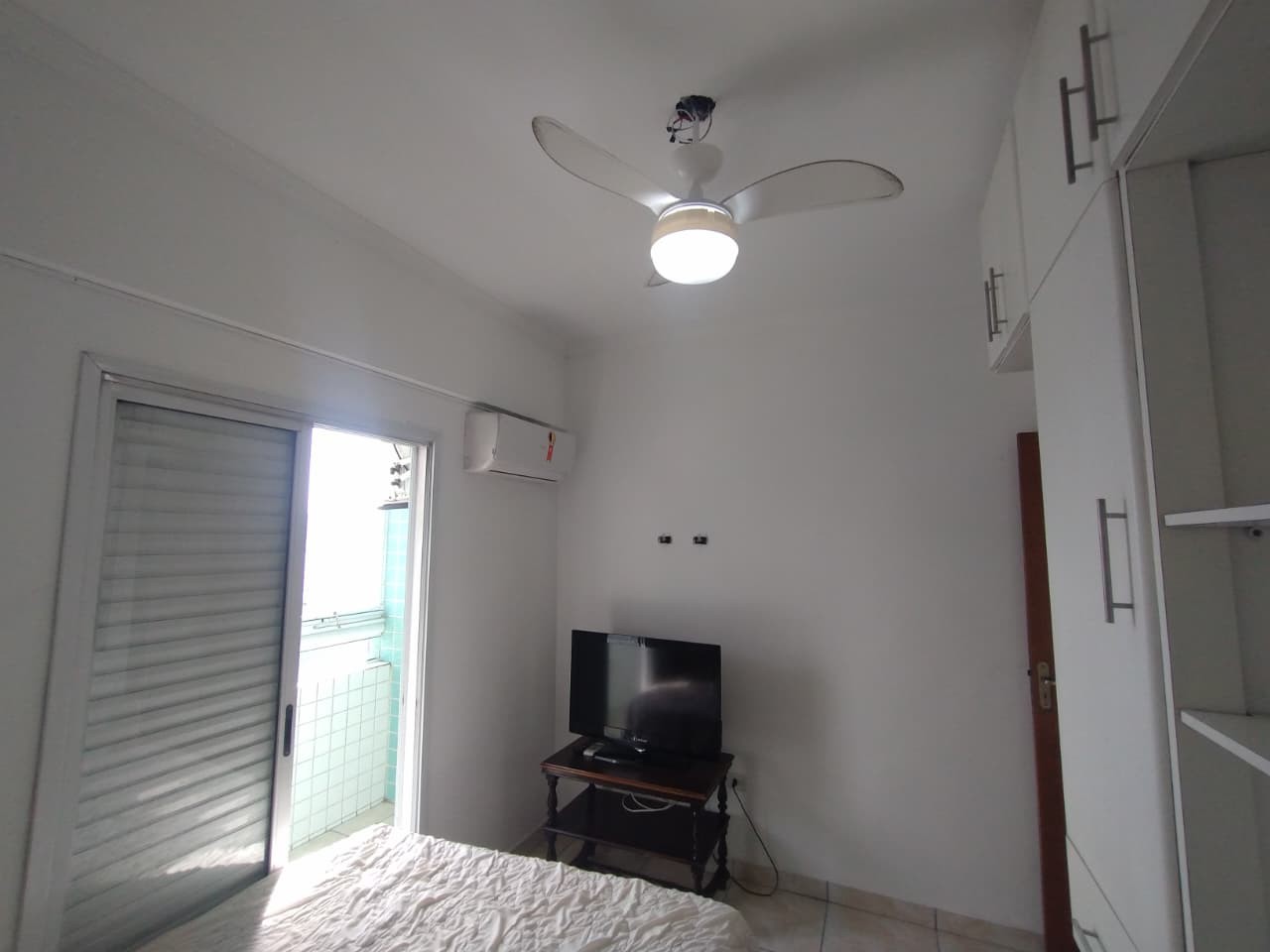 Apartamento com 1 quarto e 69 m² em Vila Guilhermina, Praia Grande