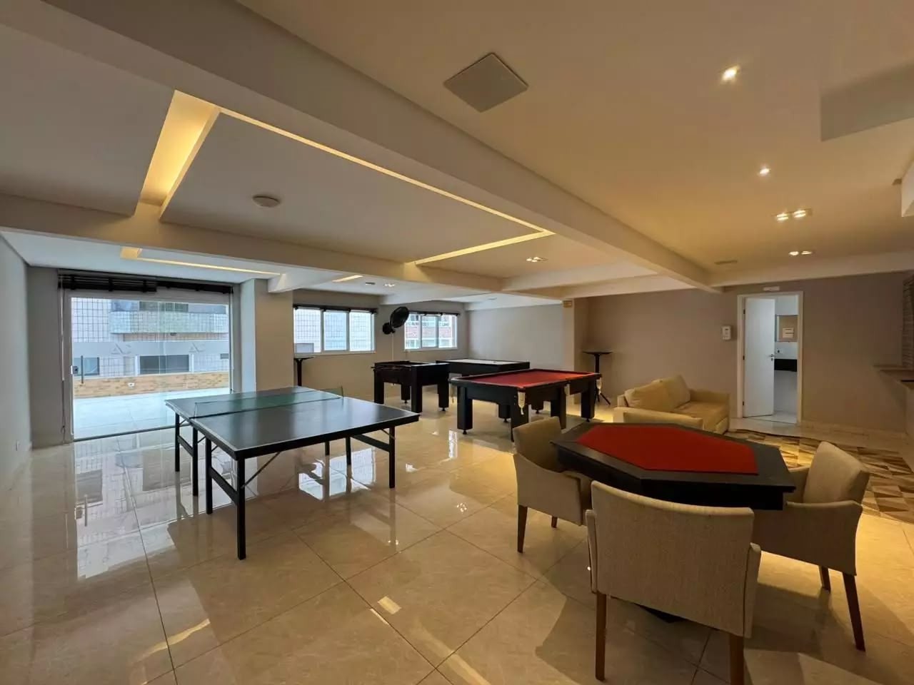 Apartamento com 2 quartos e 92 m² em Vila Guilhermina, Praia Grande