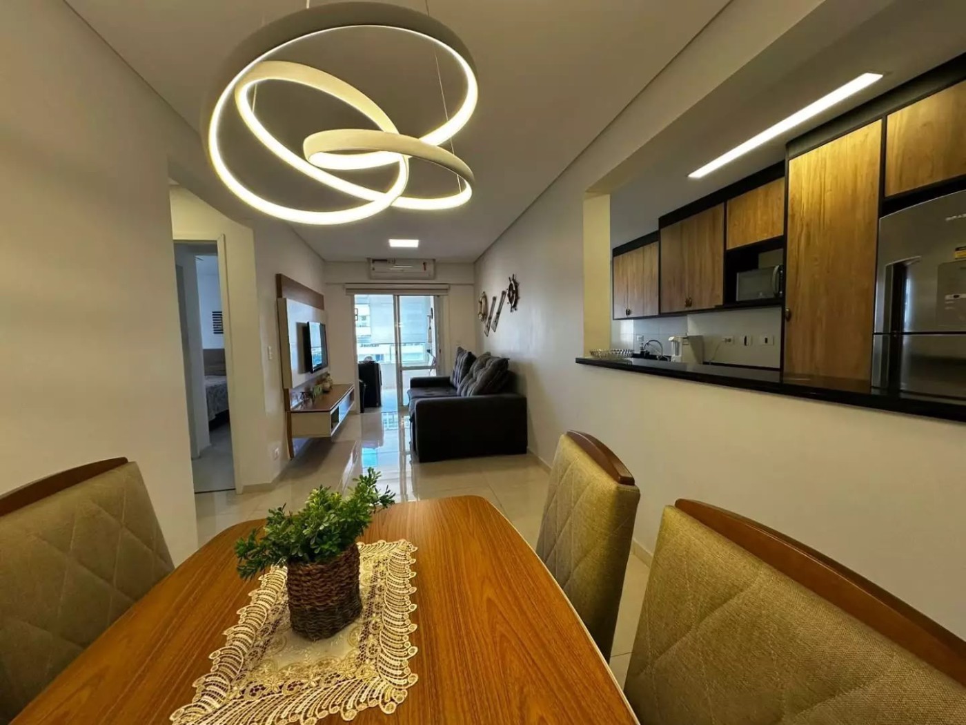 Apartamento com 2 quartos e 92 m² em Vila Guilhermina, Praia Grande