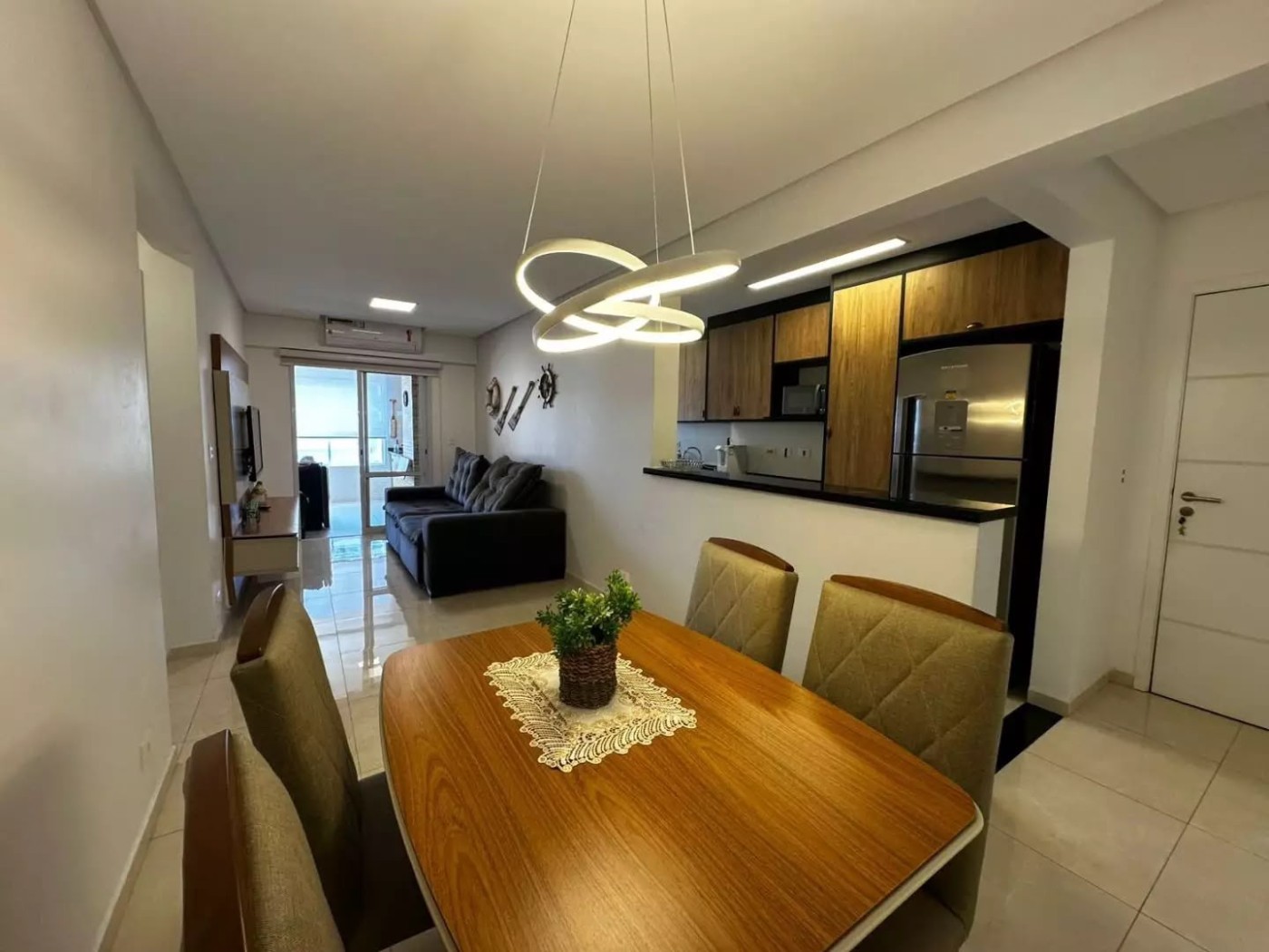 Apartamento com 2 quartos e 92 m² em Vila Guilhermina, Praia Grande