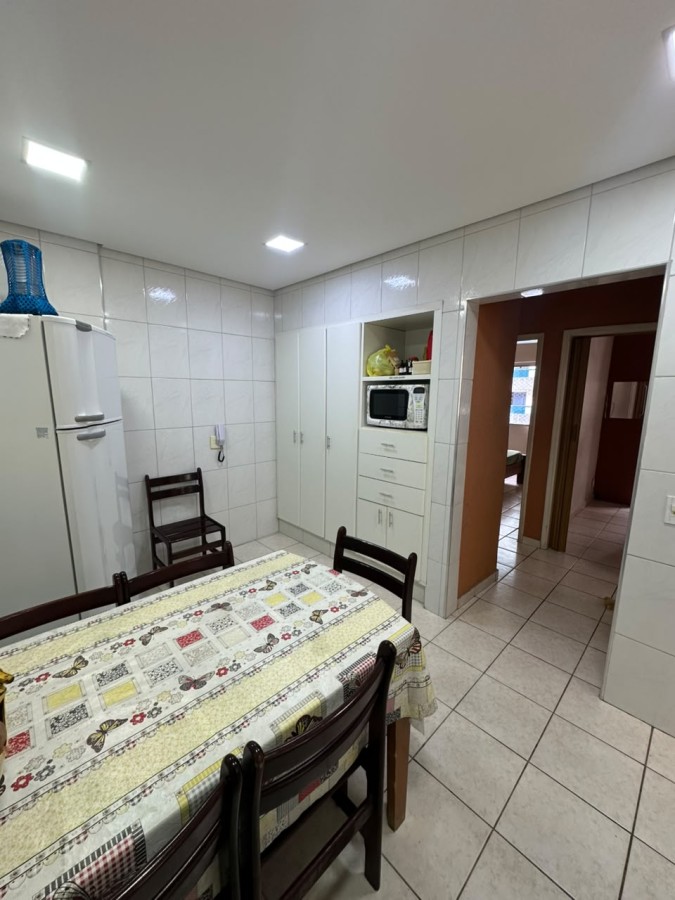 Apartamento com 2 quartos e 90 m² em Vila Guilhermina, Praia Grande