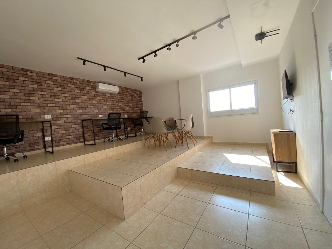 Apartamento com 2 quartos e 57 m² em Vila Guilhermina, Praia Grande