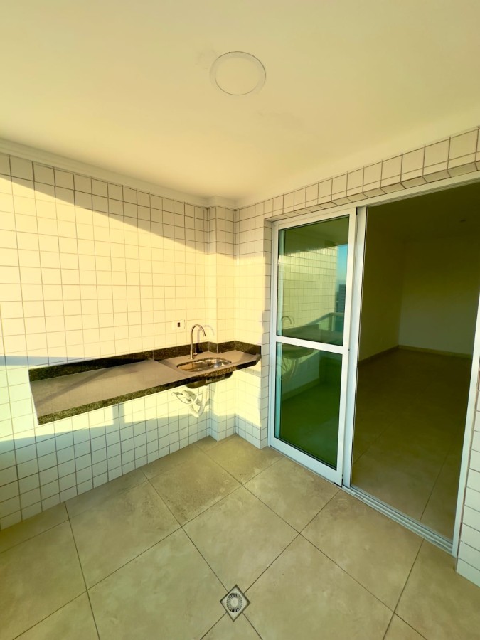 Apartamento com 2 quartos e 62 m² em Vila Guilhermina, Praia Grande