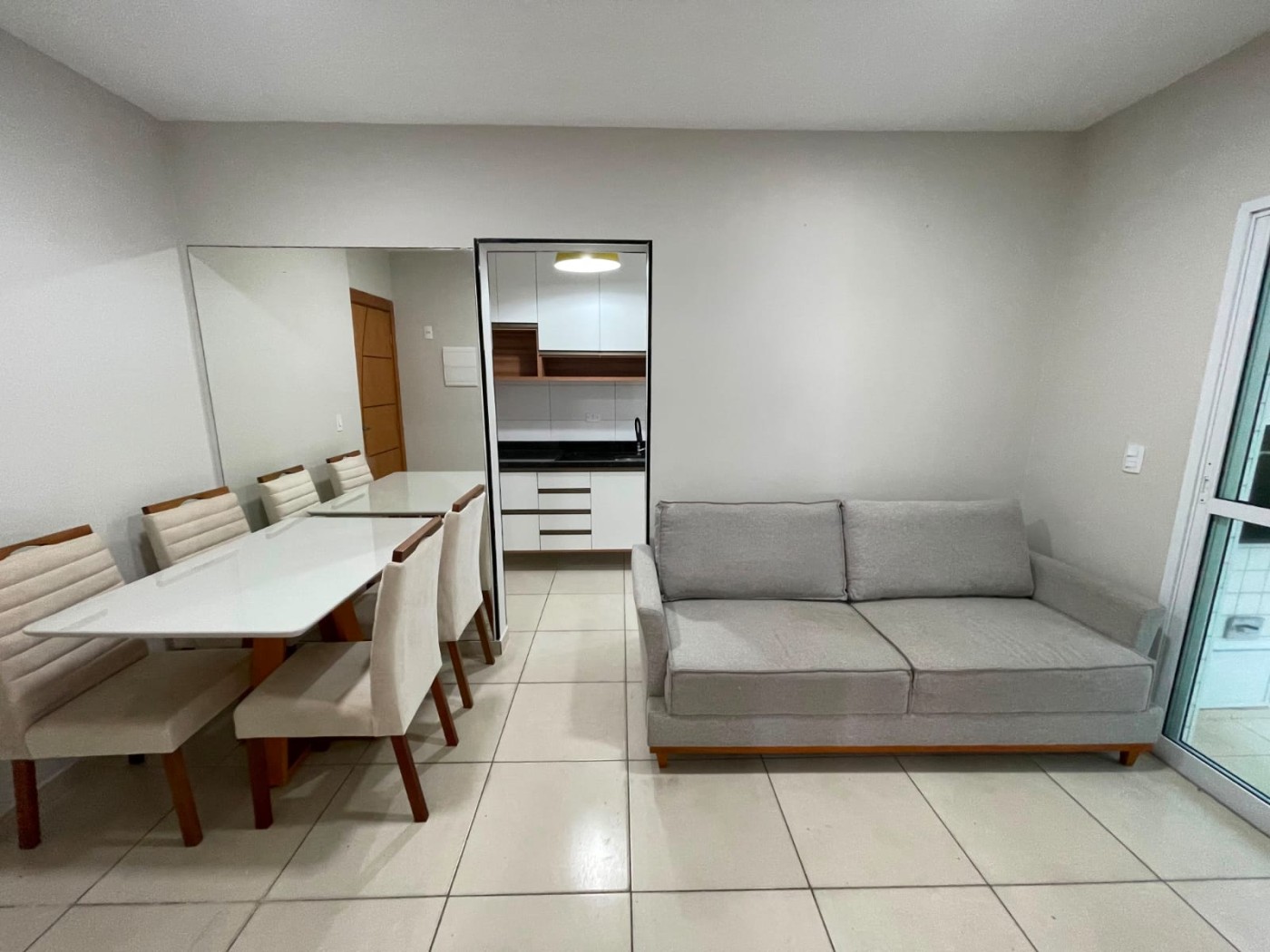 Apartamento com 2 quartos e 64 m² em Vila Guilhermina, Praia Grande