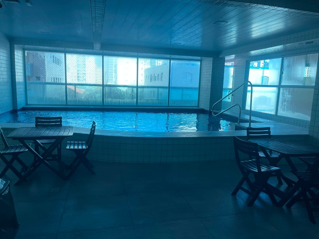 Apartamento com 2 quartos e 64 m² em Vila Guilhermina, Praia Grande