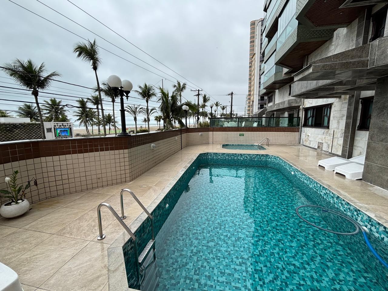 Apartamento com 3 quartos e 172 m² em Vila Guilhermina, Praia Grande