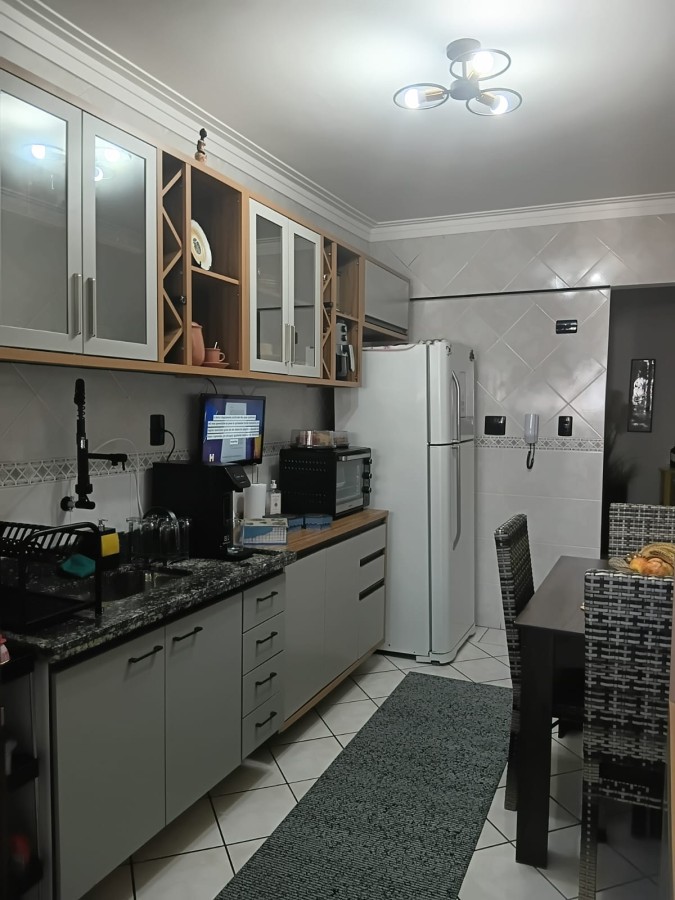 Apartamento com 1 quarto e 75 m² em Vila Guilhermina, Praia Grande